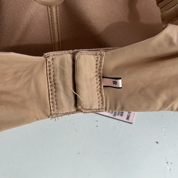 Victorias Secret Bra - Picture 4 of 10